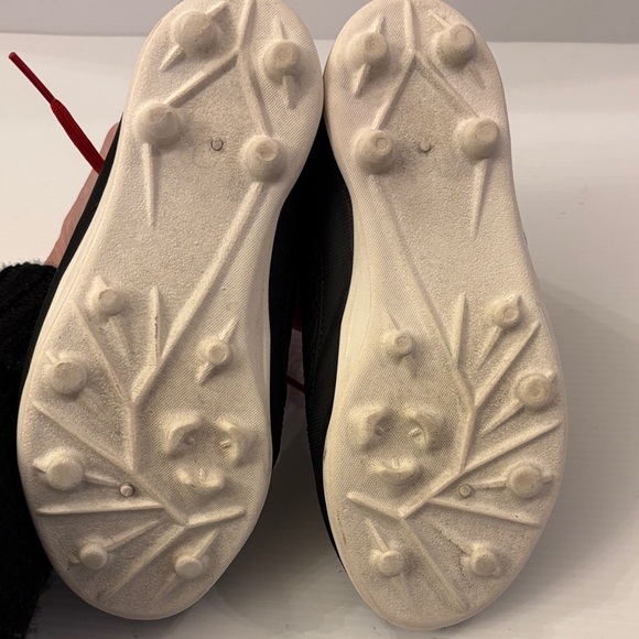 KIPSTA Black Soccer Cleats with Red Accents - US Size 1 - Picture 8 of 8